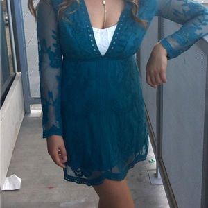 Honey punch longsleeve lacey dress. Perfect for a spring wedding!